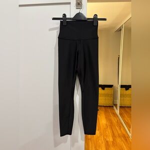 Black Alo Airlift Leggings